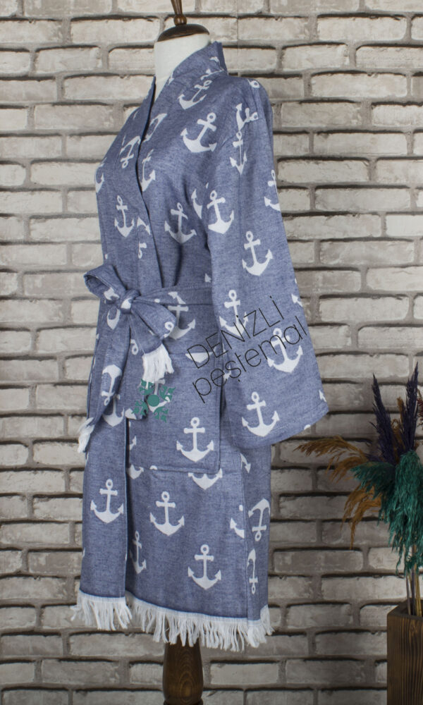 Anchor-robe-2.jpg