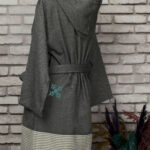 Honeycomb-Stripe-Hooded-Robe-6-1.jpg