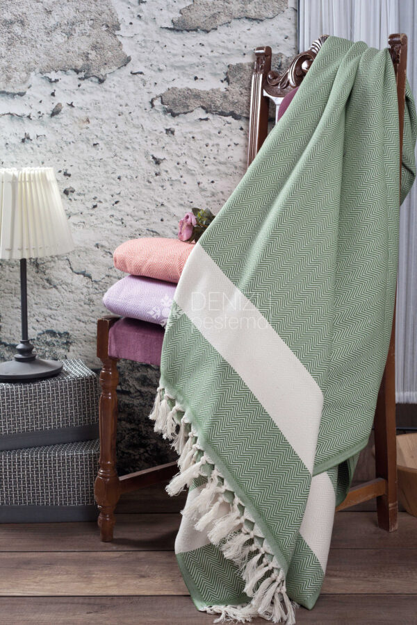 Chevron Throw
